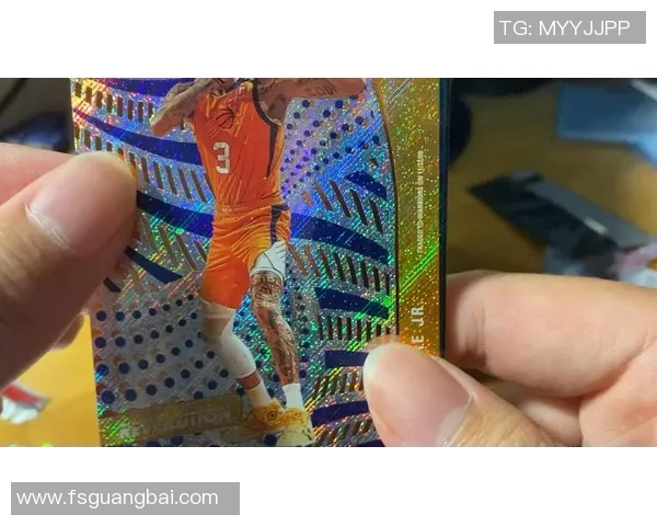 帕尼尼球星卡足球卡套全新系列发布 收藏热潮再起