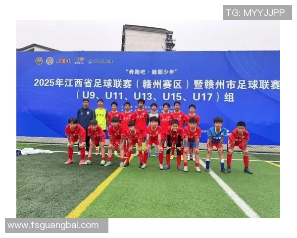 2025年各大足球队阵容强大涌现 超过30位球星崭露头角